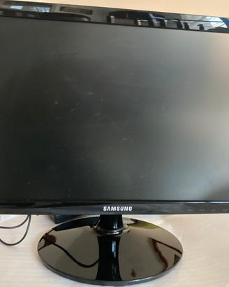 Monitor TV LG  -Modello: LG 26LH2000