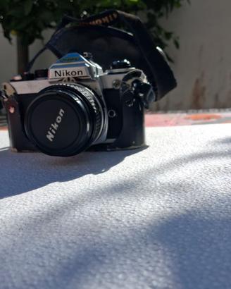 Nikon FE Reflex