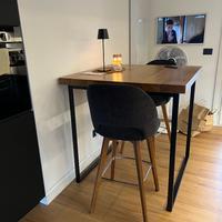 Tavolo snack cucina in rovere e acciaio