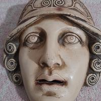 Maschera greca in gesso Diana
