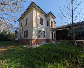 VILLA SINGOLA A STREVI