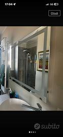 Specchio bagno illuminato