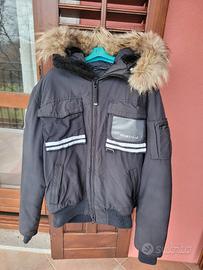 giubotto nero Museum L