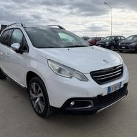 Peugeot 2008 1.6 e-HDi 115 CV Stop&Start Féline