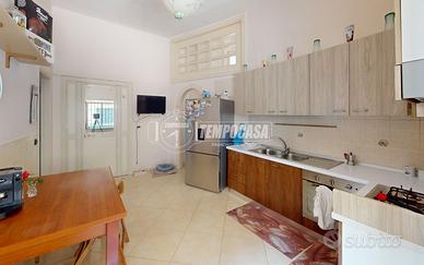 Appartamento di 2 vani con posto auto e cantina, A