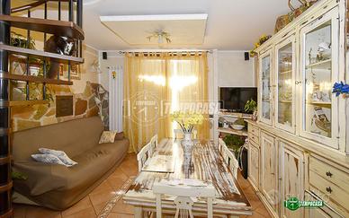 BILOCALDE CON MANSARDA E BOX - LUMINOSO E DI RECEN