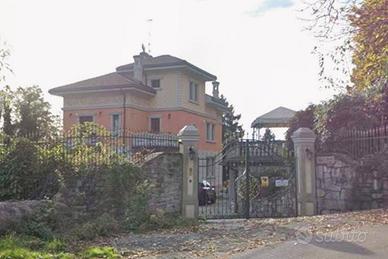 Villa a Gignese, via Arcioni,, 1, 11 locali
