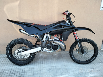 Husqvarna wr 300 (targata)