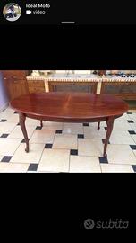 Tavolo in legno apribile 