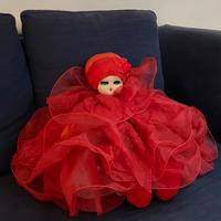 Bambola in tessuto e voile