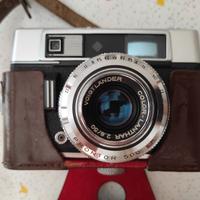 Macchina fotografica a pellicola