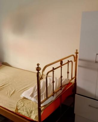 Si affita posto letto a 3 min di Seregno