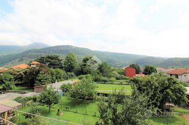 6 LOCALI A BORGOFRANCO D'IVREA