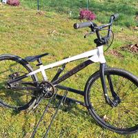 bmx race Meybo superclass