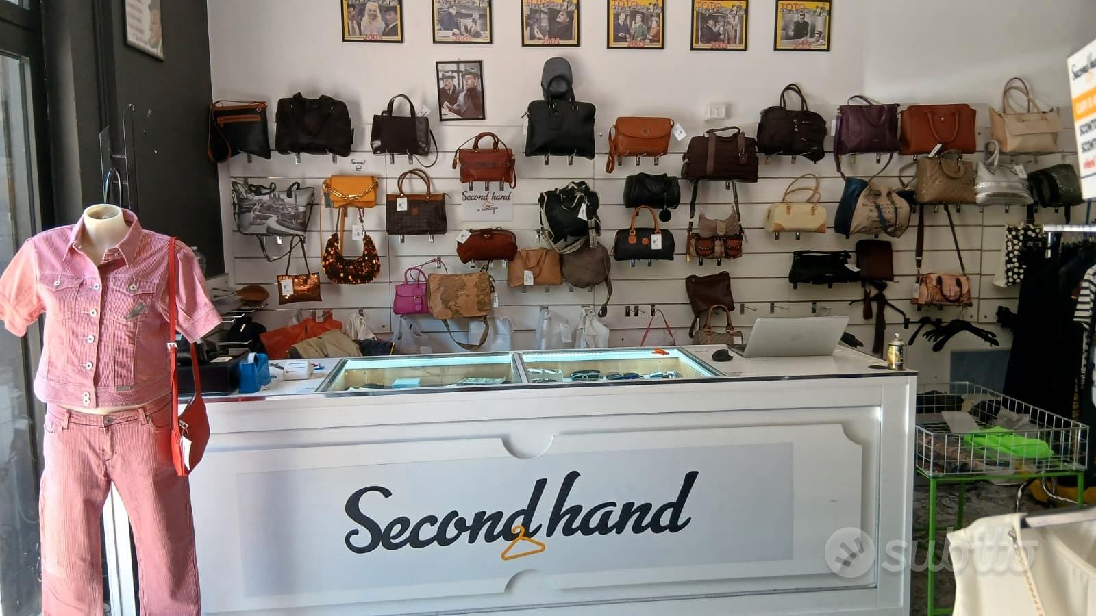 Attività NEGOZIO ABBIGLIAMENTO SECOND HAND USATO