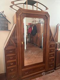 Armadio specchiera