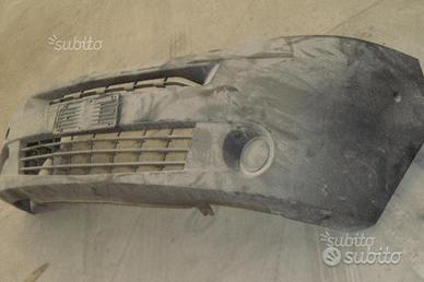 Paraurti anteriore renault master 2.5 gasolio 2007
