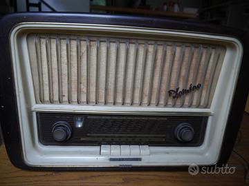 Radio d'epoca a valvole Telefunken Domino anni 50