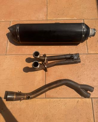 Akrapovic t max 530