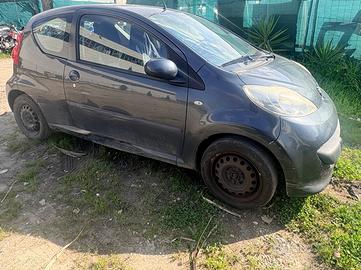 Peugeot 107 solo per ricambi