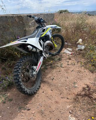 husquarna  125 tc husquarna 2 t hanno 2017 .......
