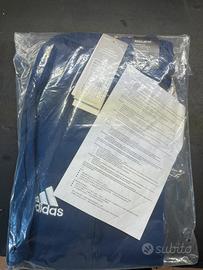 Stock pantaloni adidas