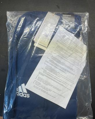 Stock pantaloni adidas