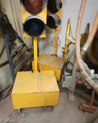 semaforo da cantiere marca SCAE