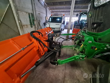 Lama spartineve per trattore