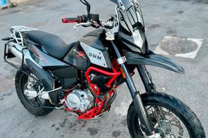 SWM SUPERDUAL 650 T