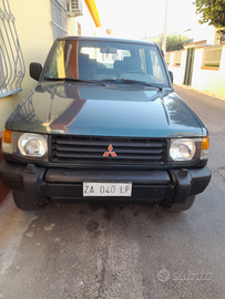 Mitsubishi Pajero glx 2.5