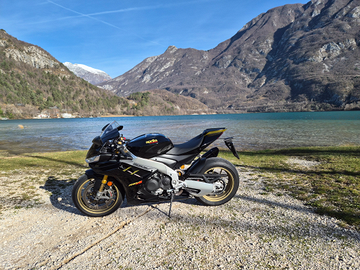 Aprilia RSV4 FACTORY Ultra Dark