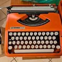 Macchina da scrivere OLIVETTI Hermes Baby