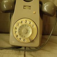telefono Ann 80