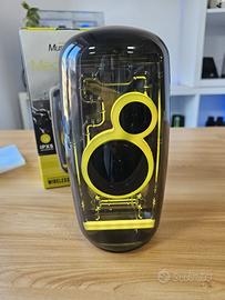 Cassa bluetooth trasparente e impermeabile.