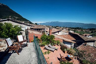 Casa indipendente di 280 m² con più di 5 locali e 