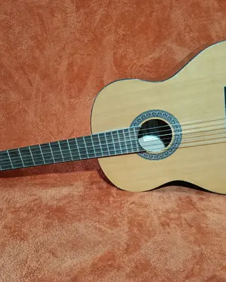 Chitarra Classica Admira modello Alba 
