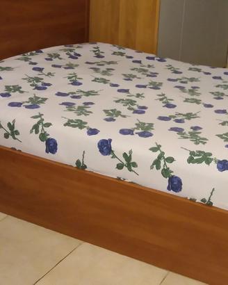 Letto matrimoniale in legno di giliegio