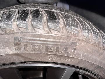 Gomme auto pirelli
