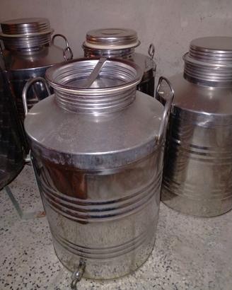 Fusti contenitori per olio in acciaio