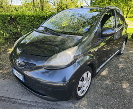 Toyota Aygo 5 porte benzina unicoproprietario full