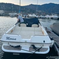 Barca a motore 24piedi con posto barca