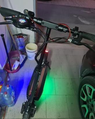 Monopattino elettrico kugoo m4 usato pochissimo