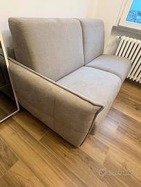 Divano letto grigio