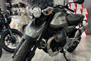 Moto Guzzi V 85 accessori inclusi