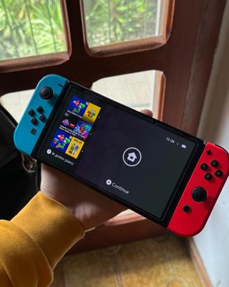 Nintendo Switch Oled - solo a mano
