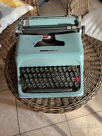 Macchina da scrivere Olivetti studio 44