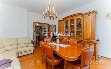 4 LOCALI BOX INCLUSO