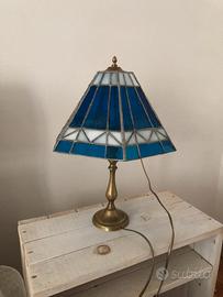Lampada da tavolo
