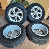 Set gomme+cerchi invernali 